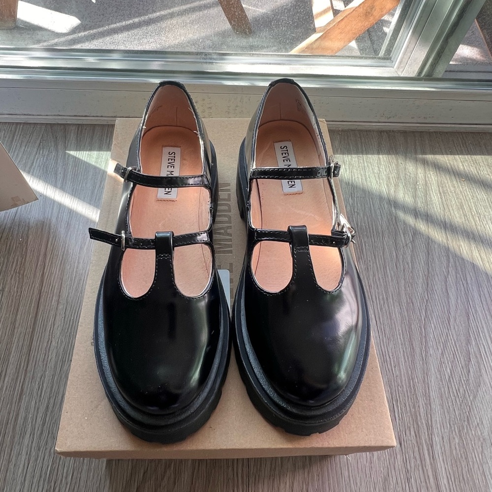 Steve Madden Black Mary Jane Flats